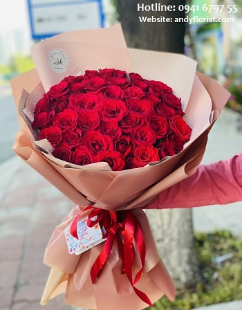 ADF2196 - Red Velvet Roses.
