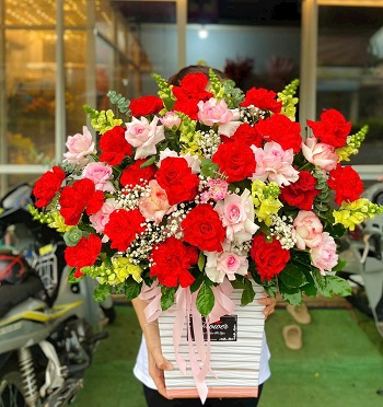 Tiệm hoa đẹp uy tín giao Hẻm 100/3 Miếu Gò Xoài, Bình Tân