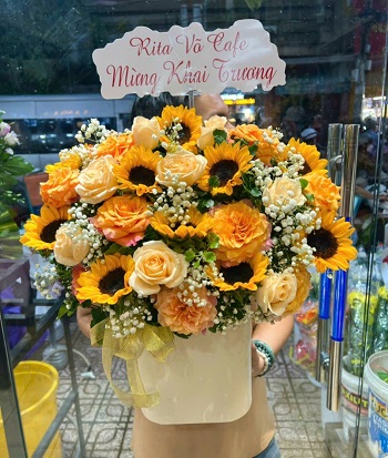 Tiệm hoa andyflorist giao Hẻm 1041/1 Trần Xuân Soạn, Quận 7